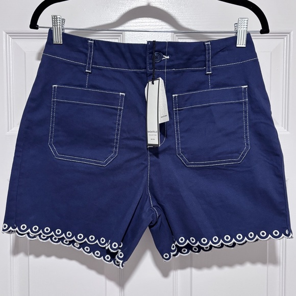bagatelle Pants - 0120- NWT Bagatelle Navy Scallop Hem Embroidered Shorts 8